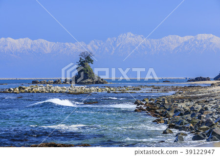 早春多雨的海岸 39122947