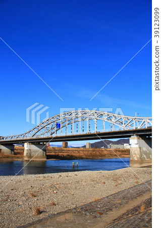 Scenery near Loyal Bridge in Gifu City Scenery near Loyal Bridge in Gifu City 39123099
