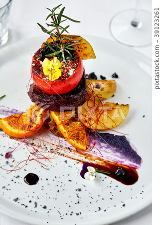 Grilled beef steak  39123261