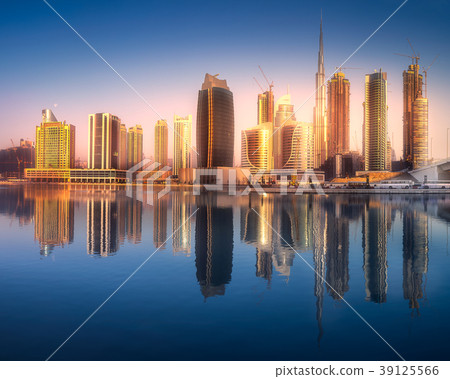 Panoramic view of Dubai Business bay, UAE 39125566
