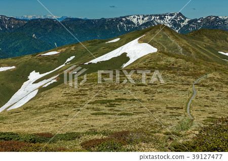 View of the Joetsu border, Hilogeyama and Naeba mountain, Hakuba mountain range 39127477
