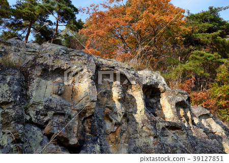 Cliffs of Iwatani Kannon Cliffs of Iwatani Kannon 39127851