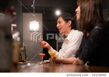Couple bar counter Couple bar counter 39128690