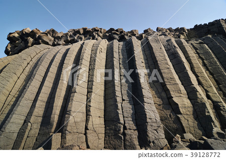 Basalt  39128772