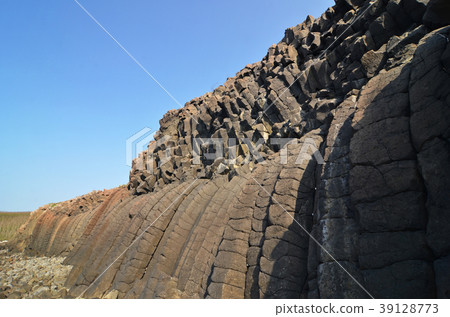 Basalt  39128773