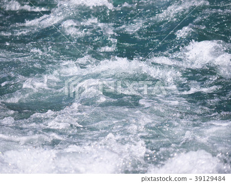 水流(Naga River-Gifu Prefecture Gujo City Minami Town) 水流(Naga River-Gifu Prefecture Gujo City Minami Town) 39129484