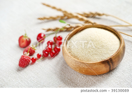 Raw unprepared semolina in bowl Raw unprepared semolina in bowl 39130089