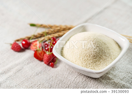 Raw unprepared semolina in bowl Raw unprepared semolina in bowl 39130093
