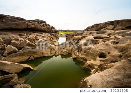 Natural of Rock Canyon in Mekhong River, Thailand Natural of Rock Canyon in Mekhong River, Thailand 39131508