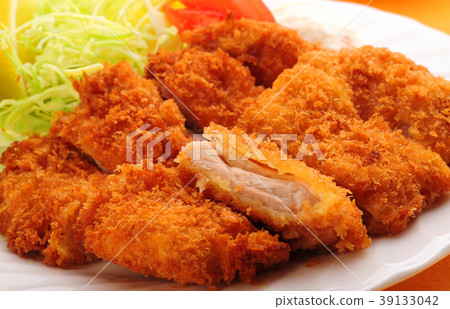 Chicken cutlet Chicken cutlet 39133042