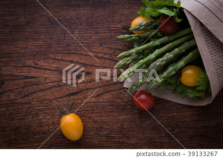 Bouquet of vegetables horizontal upper right Bouquet of vegetables horizontal upper right 39133267