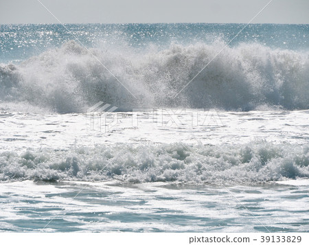 波(奄美半島-Ira湖邊愛知縣) 波(奄美半島-Ira湖邊愛知縣) 39133829