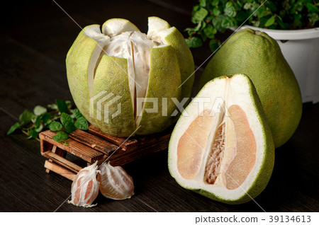 Grapefruit Mid-Autumn Festival Fruit pomelo fruit grapefruit ブンタン グレープフルーツ 39134613