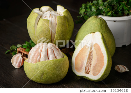 Grapefruit Mid-Autumn Festival Fruit pomelo fruit grapefruit ブンタン グレープフルーツ 39134618