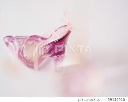 Glass shoes 39134920