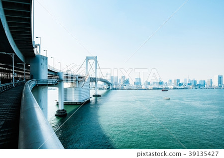 Landscape from Rainbow Bridge / Promenade 39135427