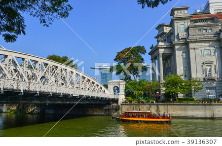 Anderson Bridge in Singapore Anderson Bridge in Singapore 39136307