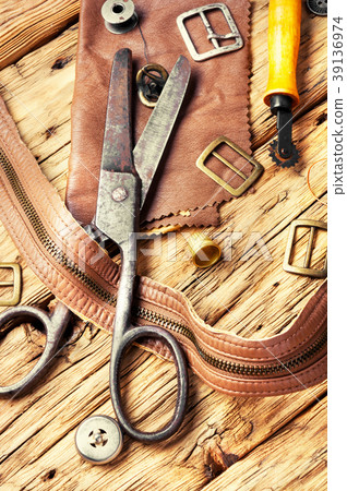 Tools of a tanner for working with leather 39136974