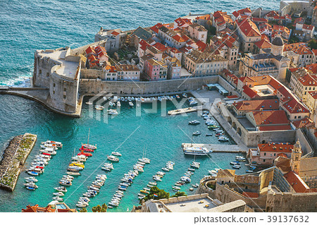 Harbor and old town of Dubrovnik Croatia Harbor and old town of Dubrovnik Croatia 39137632