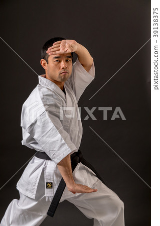 Shorinji空手道黑帶附身 39138375