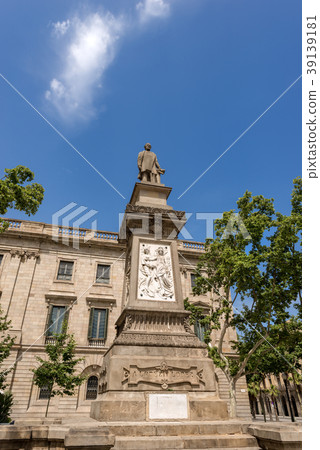 Monument of Antoni Lopez y Lopez - Barcelona Spain Monument of Antoni Lopez y Lopez - Barcelona Spain 39139181