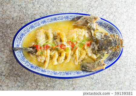 deep fried fish deep fried fish 39139381