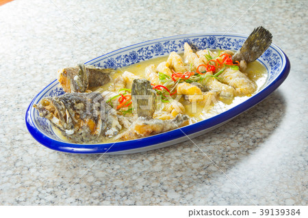deep fried fish deep fried fish 39139384