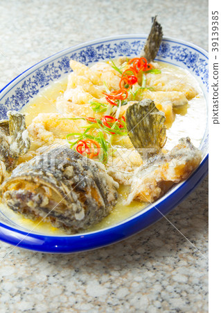 deep fried fish deep fried fish 39139385