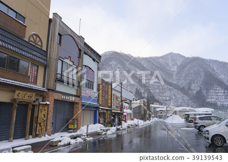 Landscape in front of Minakami Station in winter 39139543