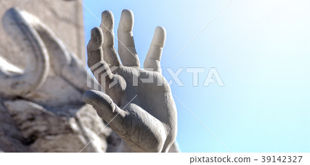 Marble hand 39142327