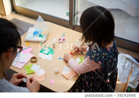 孩子和工作 孩子和工作 39142698