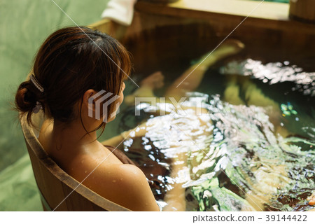 Onsen series: Asian woman taking a bath Onsen series: Asian woman taking a bath 39144422
