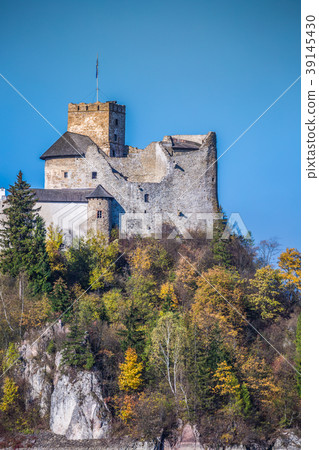 Beautiful view of Niedzica castle, Poland, Europe 39145430
