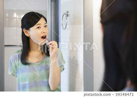 Toothpaste young woman dental care oral care Toothpaste young woman dental care oral care 39148471