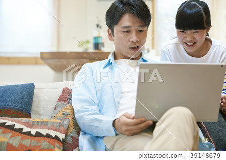 父親和女兒和PC 父親和女兒和PC 39148679