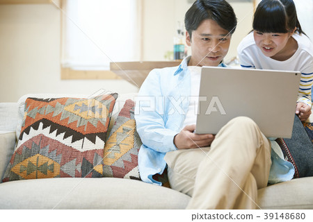 父親和女兒和PC 父親和女兒和PC 39148680