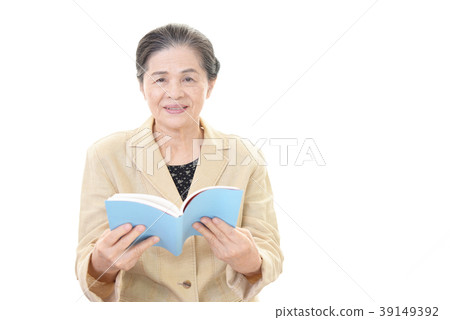 讀書的老人 39149392