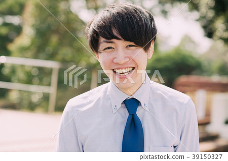 Smiling businessmen Smiling businessmen 39150327