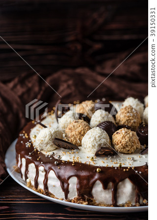 Honey cake with chocolate and coconut sweets 39150331