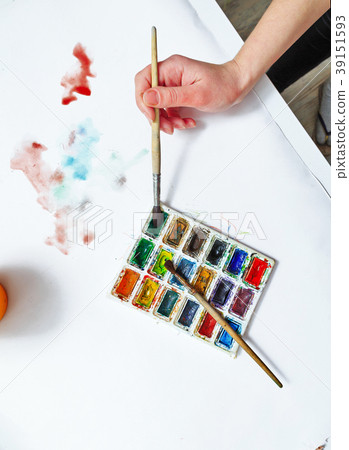 Artist's hand draw watercolor Artist's hand draw watercolor 39151593