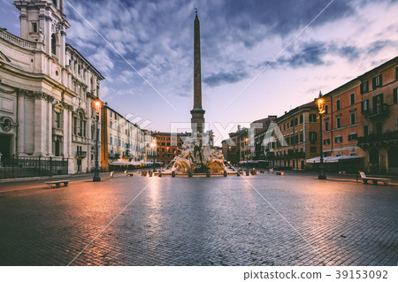 Piazza Navona Square in the morning, Rome, Italy. Piazza Navona Square in the morning, Rome, Italy. 39153092