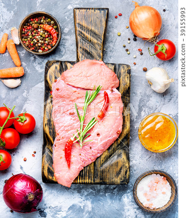 Raw beef meat 39155993