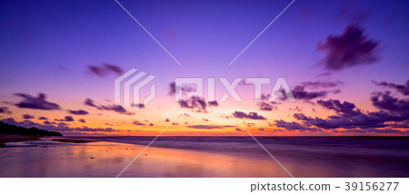 Panoramic picture of a sunset over the Baltic sea 39156277