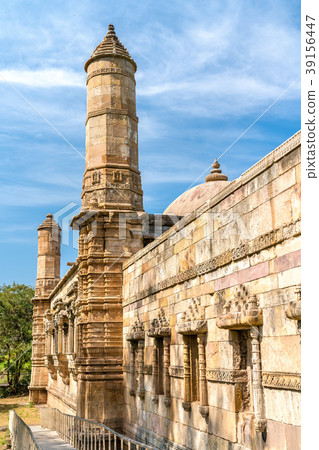 Jami Masjid, a major tourist attraction at 39156447