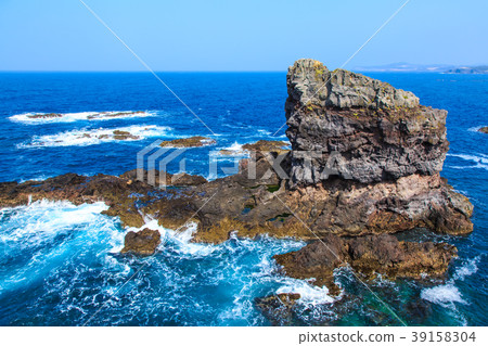 Ikishima Island Makizaki Park Smile Gorilla Rock [長崎縣贊岐市] 39158304