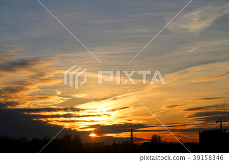 Photo of a beautiful sunset landscape Photo of a beautiful sunset landscape 39158346
