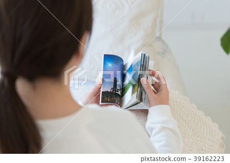 Female portrait 39162223