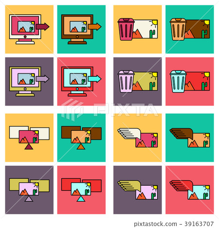 Social media icons in speech bubbles with group of Social media icons in speech bubbles with group of 39163707