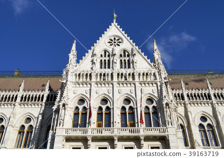 Details of the Hungarian Parliament 39163719