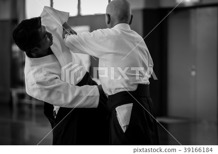 dojo, japanese culture, practicing 39166184